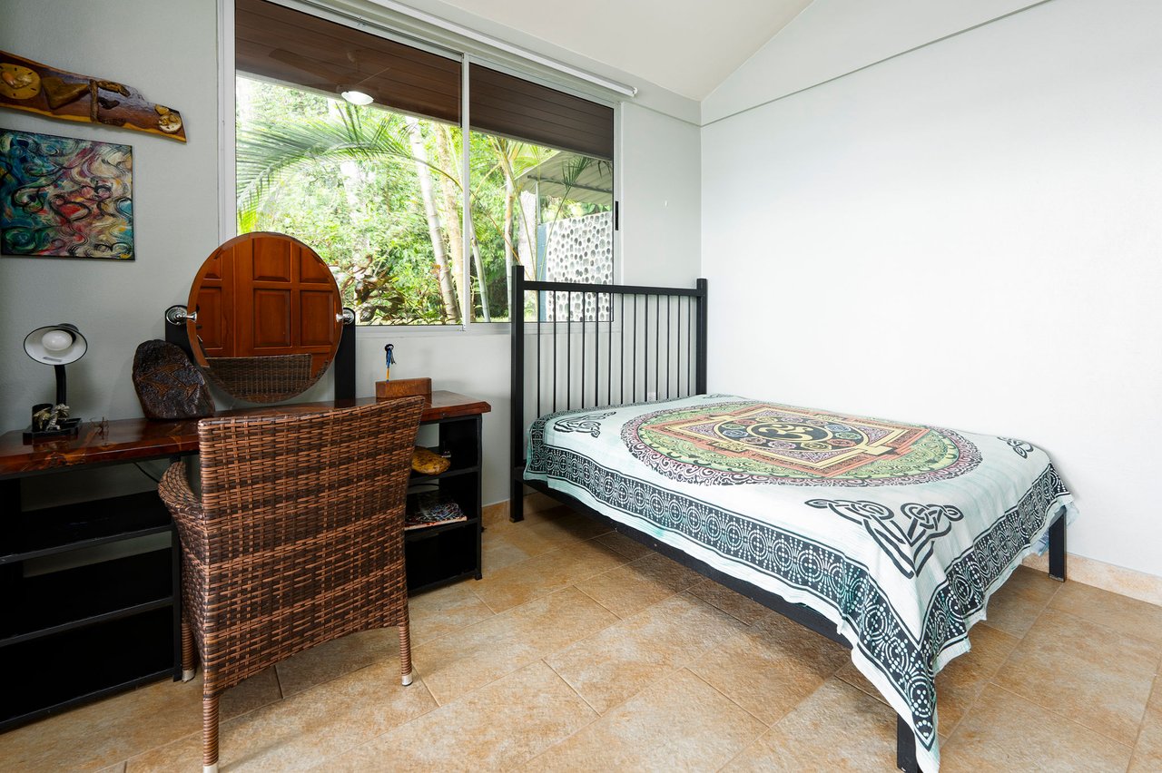 CASA TORTUGA – LAGUNAS OCEAN, MOUNTAIN, AND SUNSET VIEW HOME