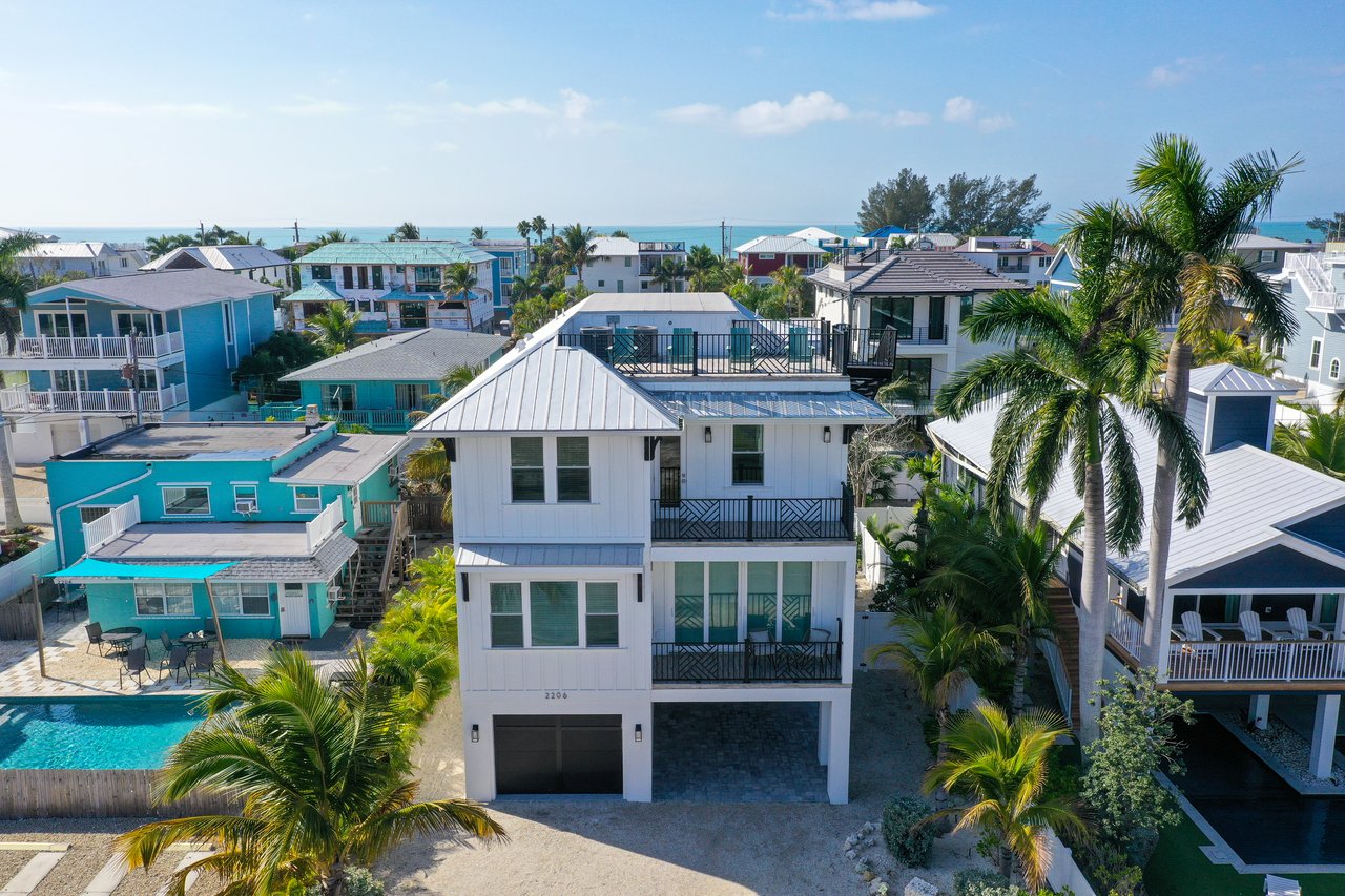 2206 Avenue A, Bradenton Beach, Florida