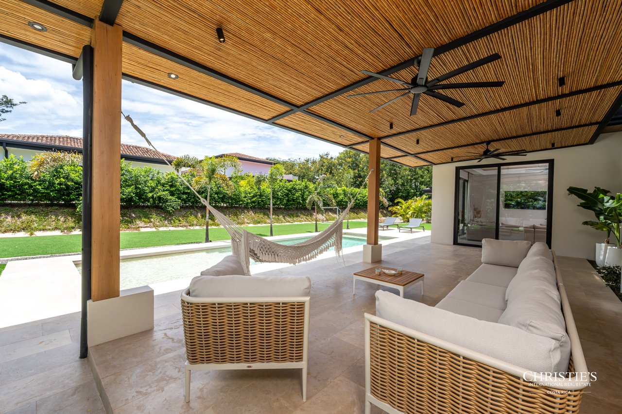 Casa Jade | Contemporary Resort Living in Hacienda Pinilla 