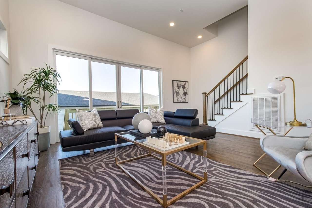 1012 9th Ave S