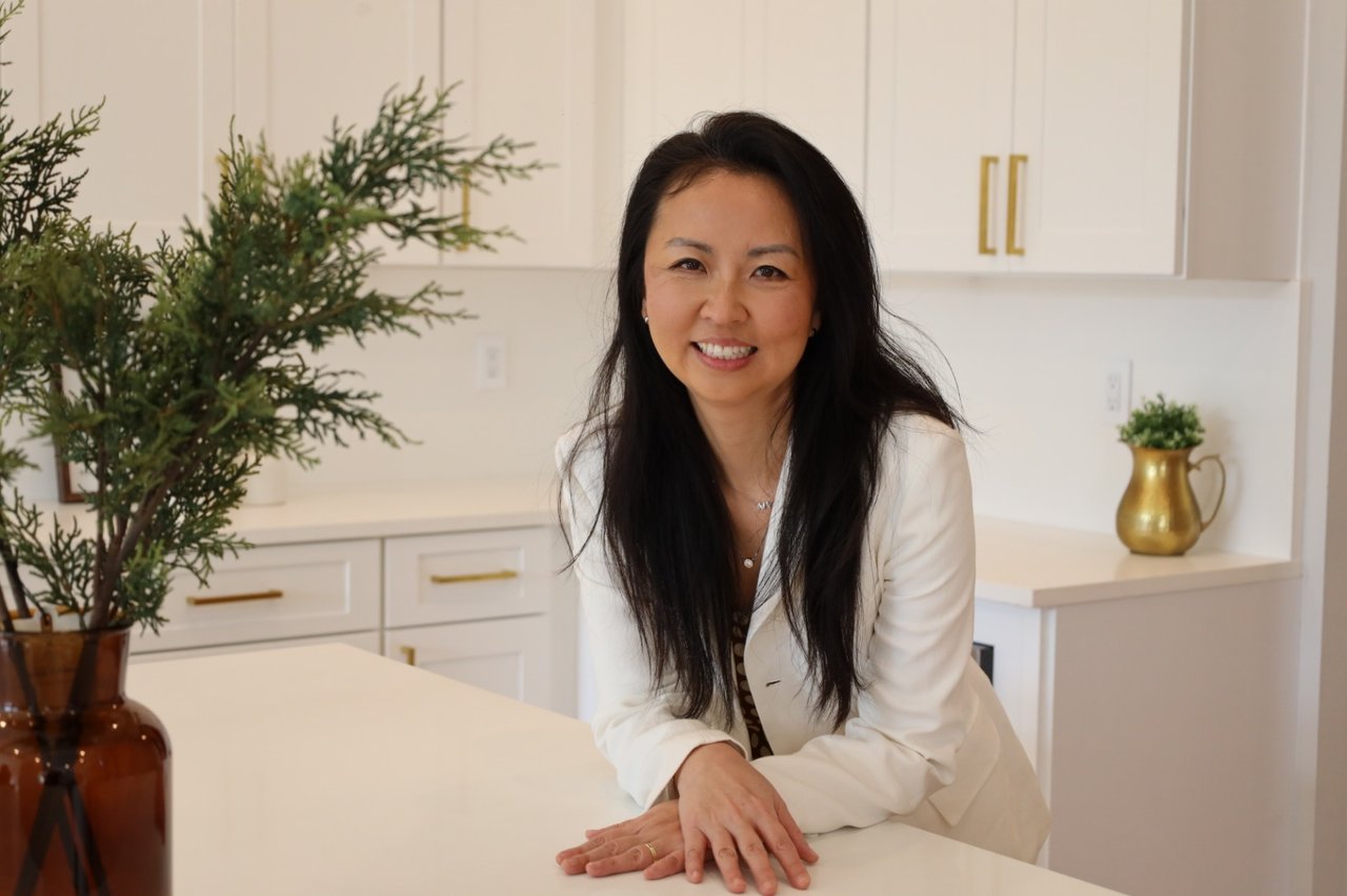 Jiny Lee