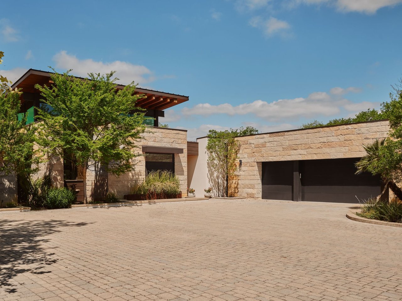 The Lake View Modern Garden Estate