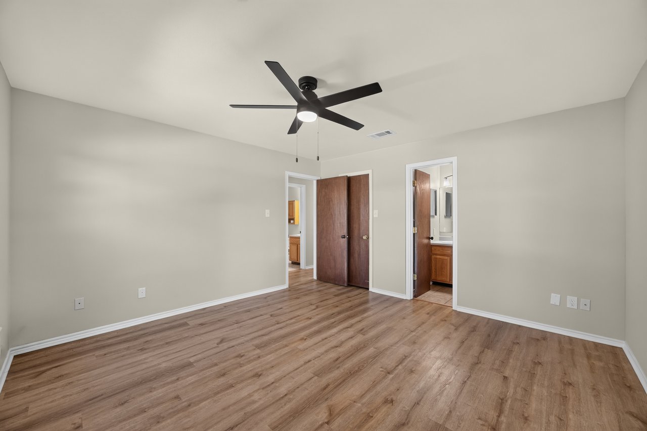 277 Private Road 1611