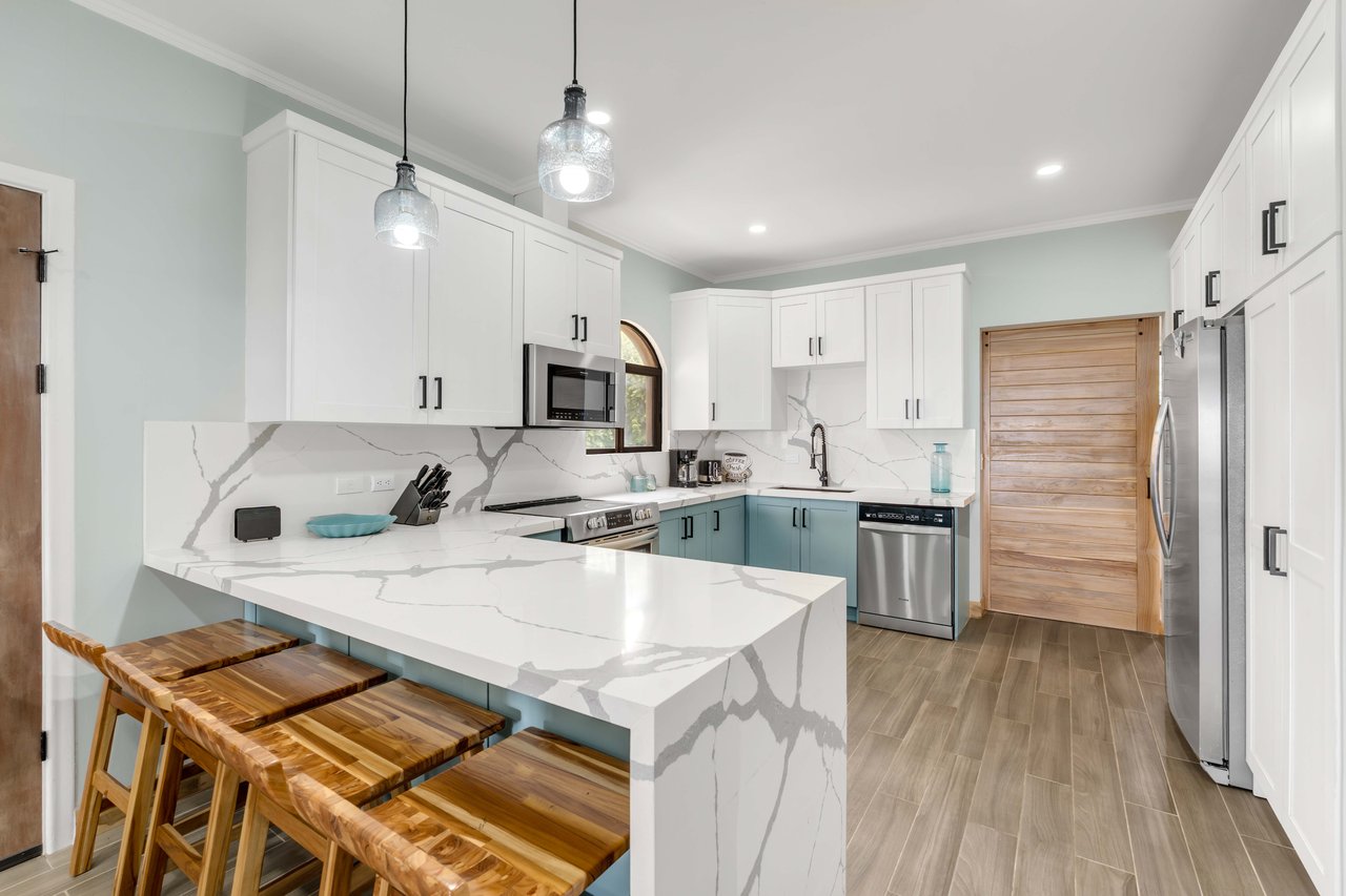 Sunrise 19 | Oceanview Luxury in the Heart of Tamarindo