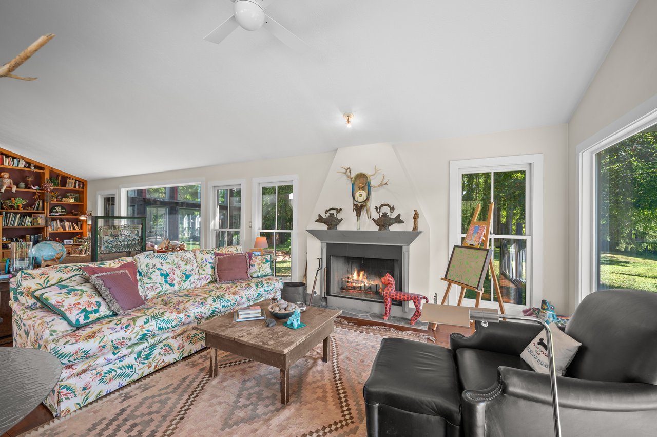 2408 E 800 N, La Porte, IN 46350