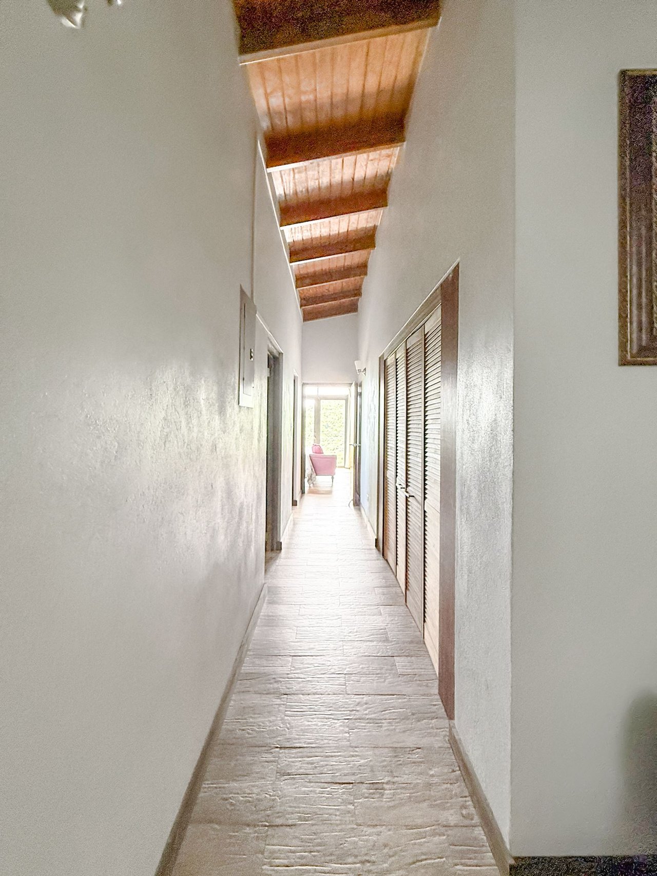 1051 Mount Healthy 2 Bedroom Townhouse