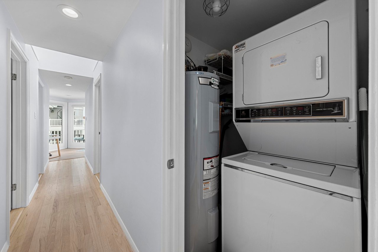 229 Merivale Ave. (1st and 2nd floor), Beach Haven