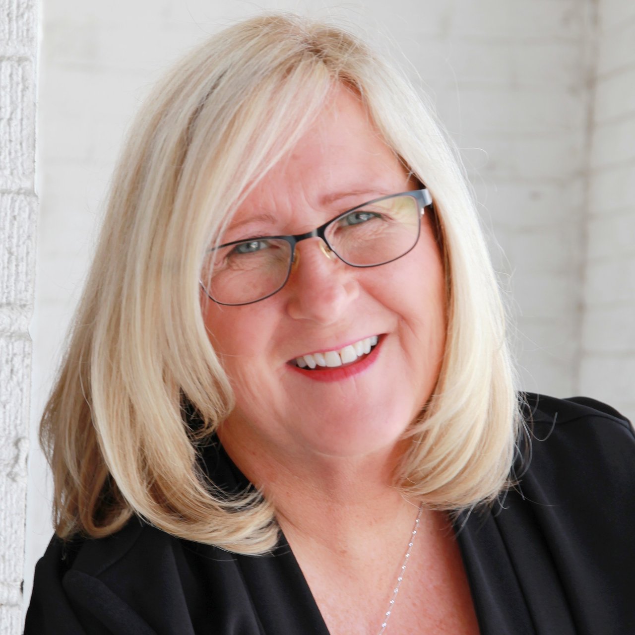 Lori Pilla Sneads Ferry, NC Real Estate Agent Headshot