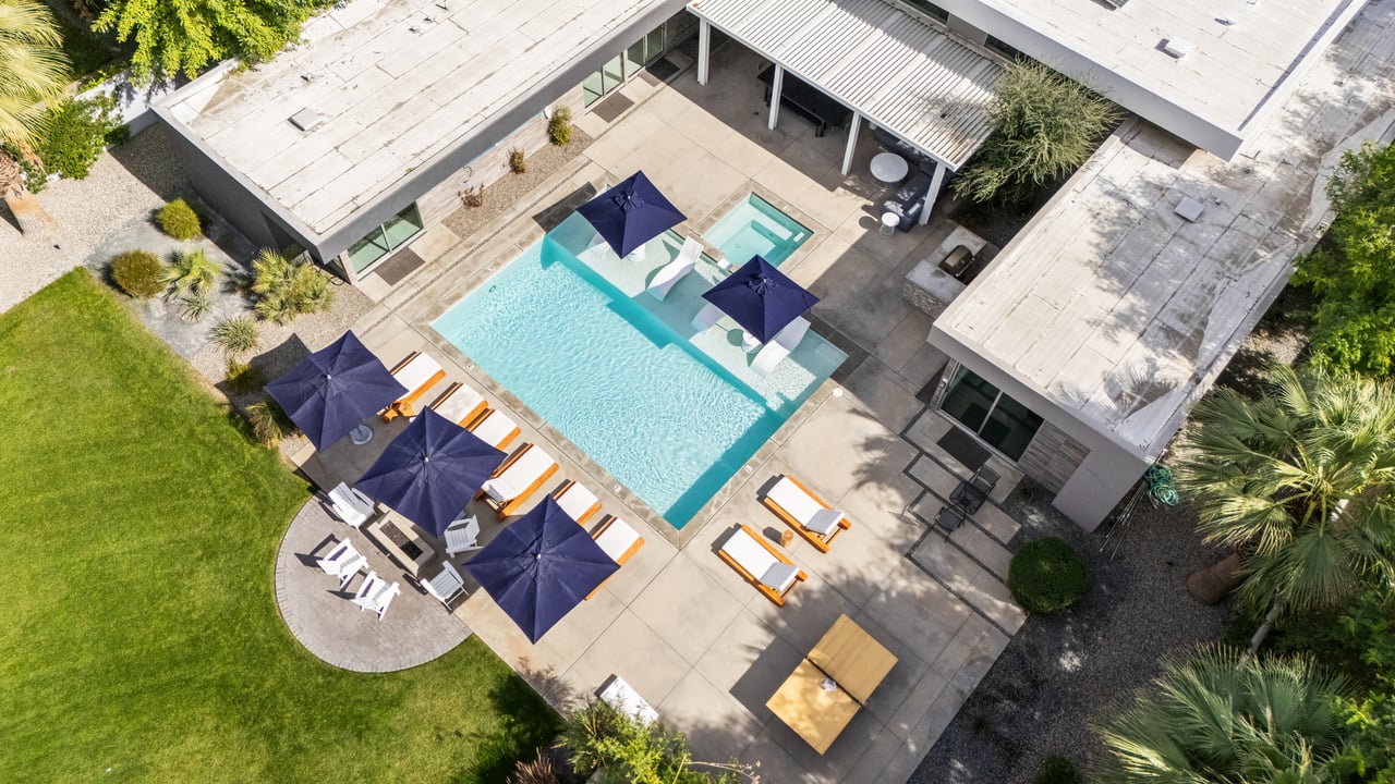 51125 Evangeline Way - Villa 3