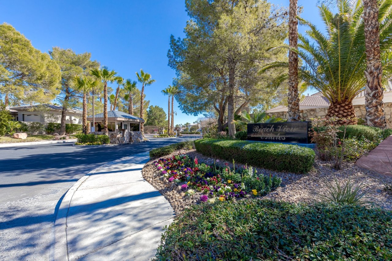 Lakes Estates