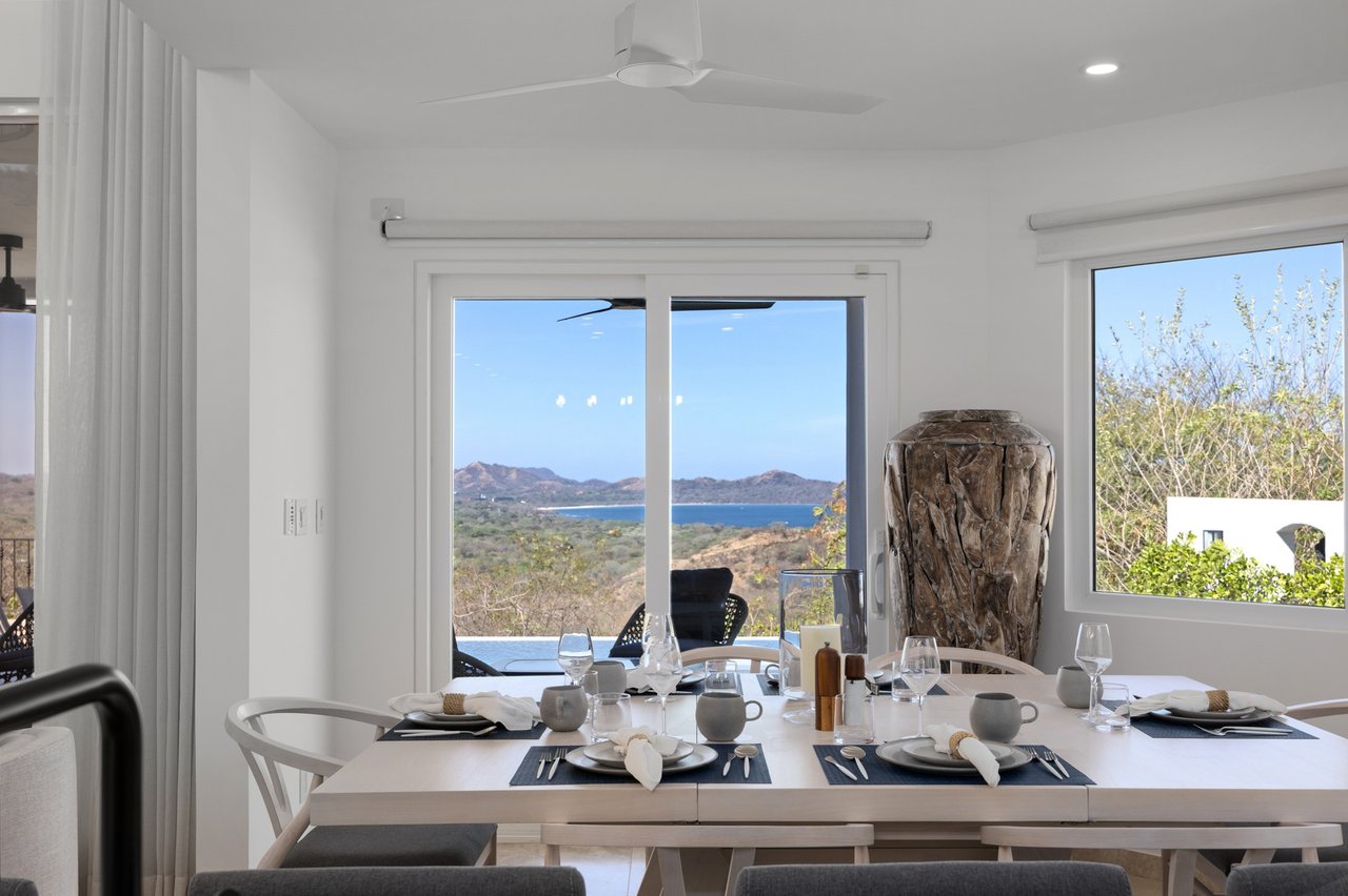 Ocean View Retreat in Mar Vista