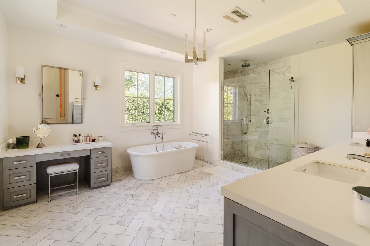 16045 Northfield St, Pacific Palisades 