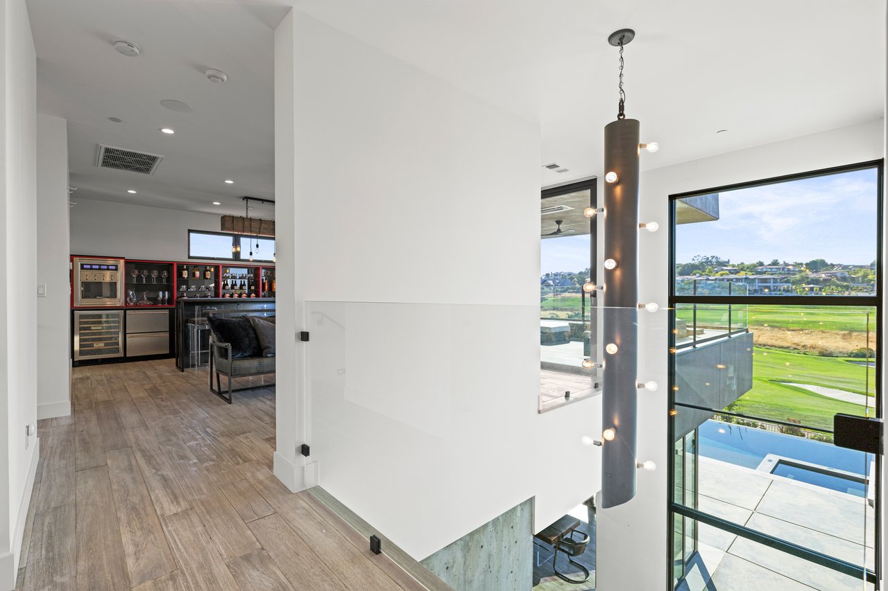 4573 Greenview Drive