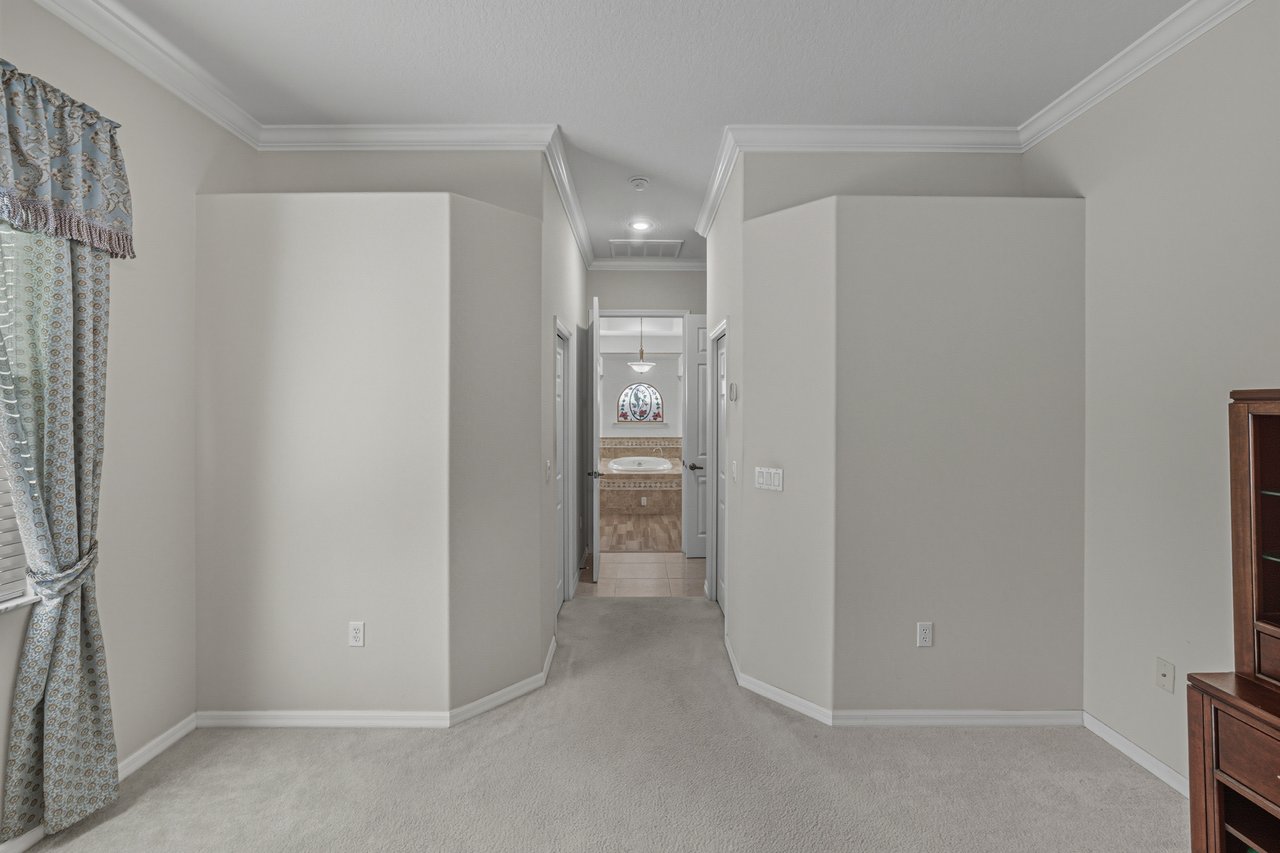 12852 GRAND TRAVERSE DR