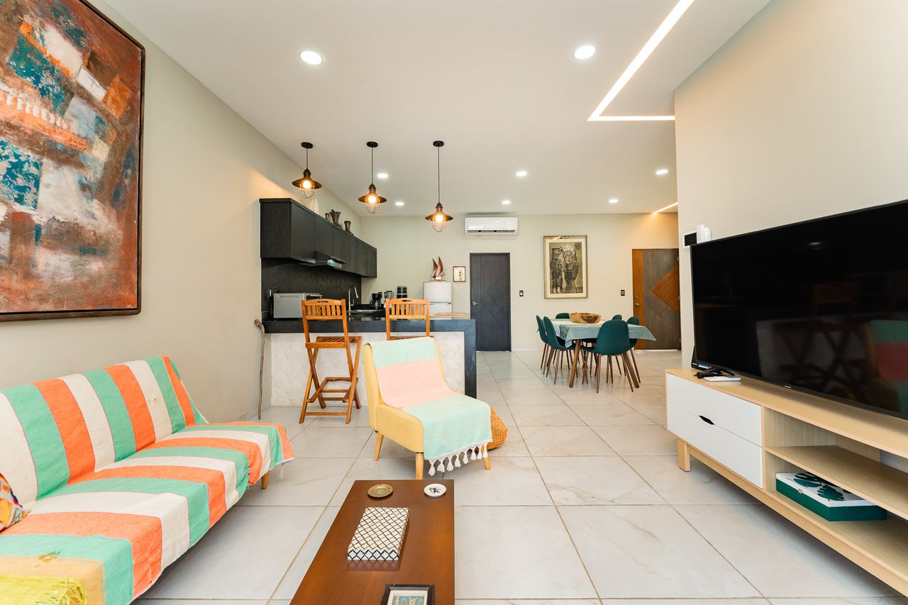 2 Bedroom, Condo, Downtown Condo