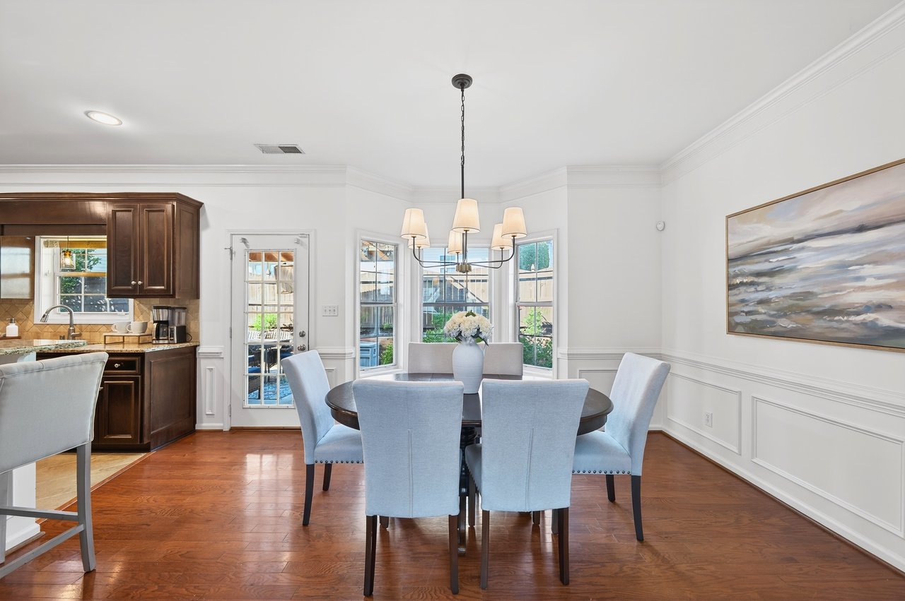 2700 Laurelwood Lane