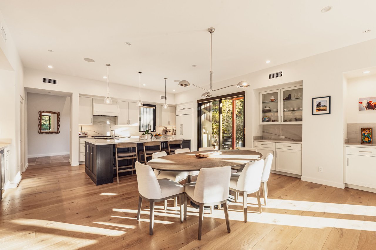 Extraordinary Modern Farmhouse 