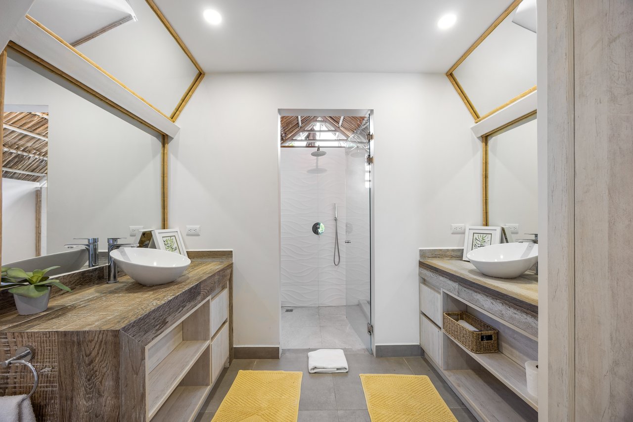 Les Voiles Blanches | Turnkey Boutique Luxury Lodge Near Tamarindo, Costa Rica