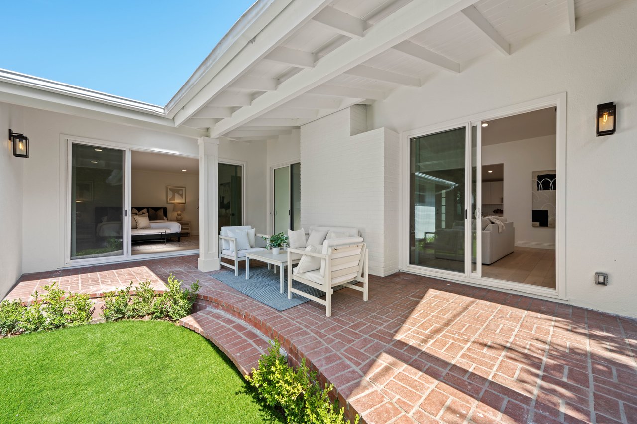 9730 Cresta Drive