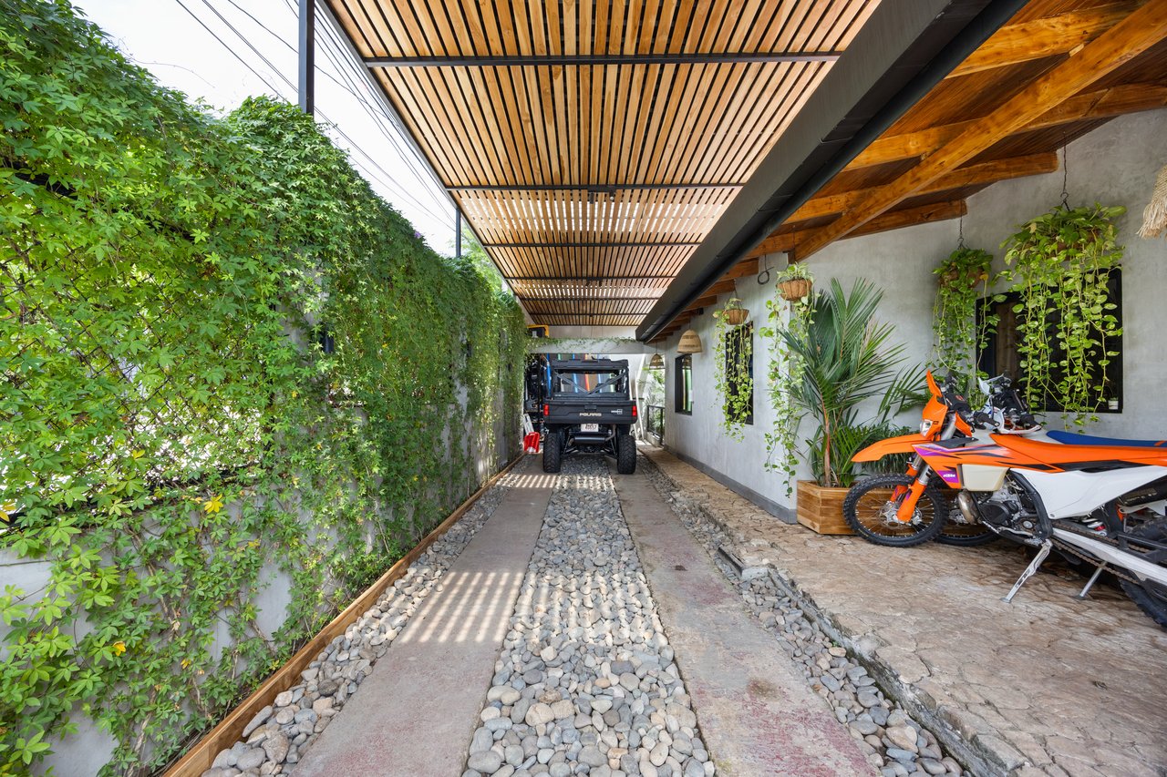 Villa Stipanov | Modern Tropical Luxury Just 5 Minutes from Tamarindo