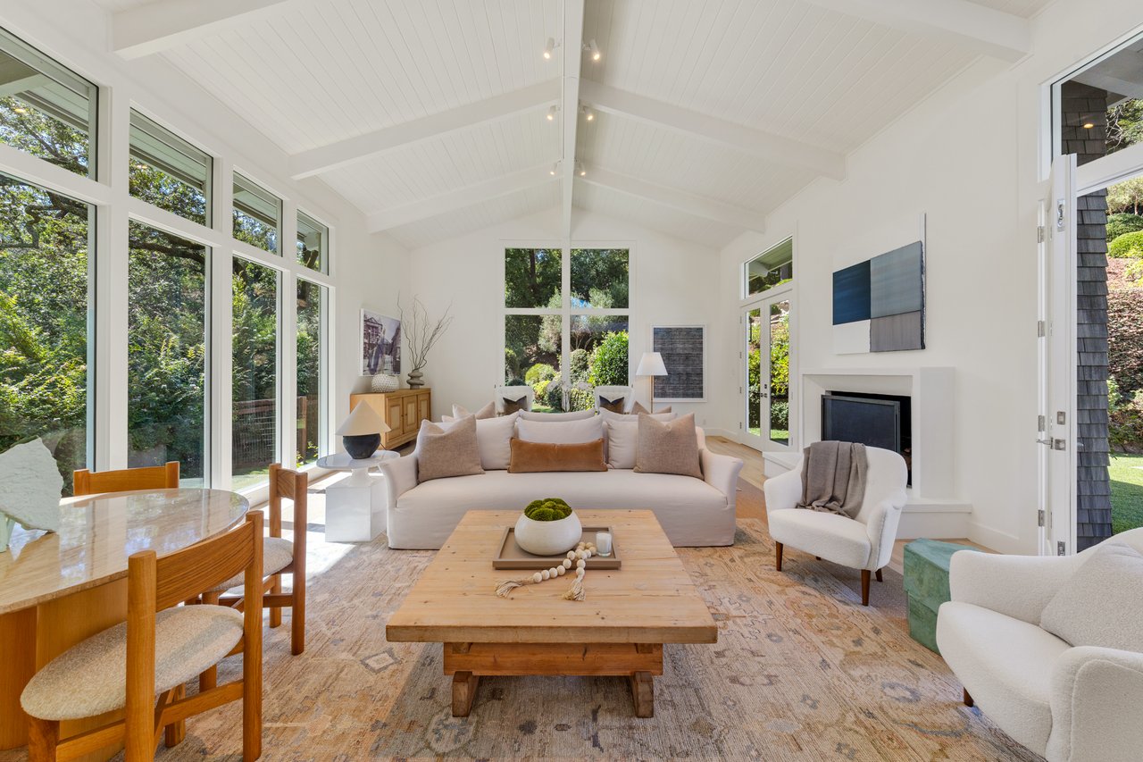 Private, Modern Compound in Premier Ross Location