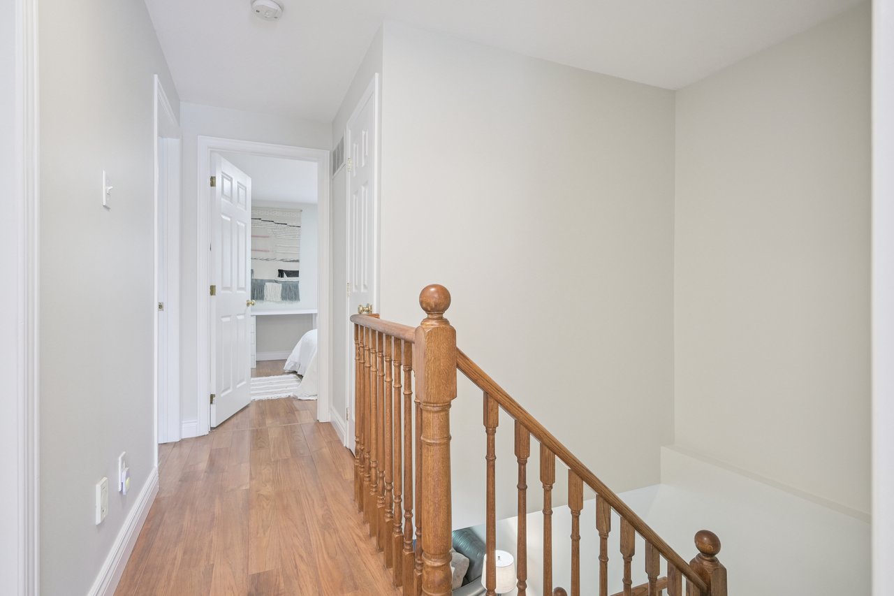 Updated Link Home on Ravine Lot