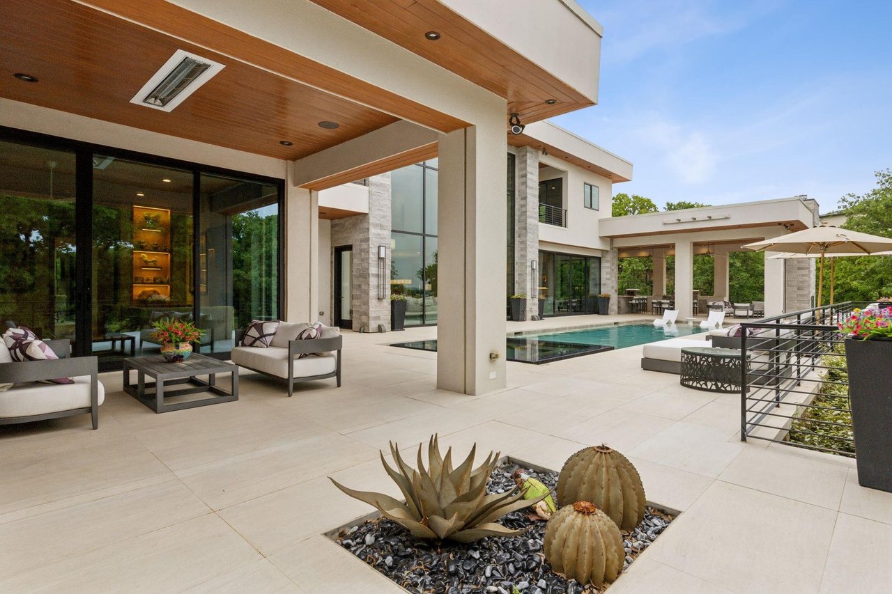 1697 Deer Path Flower Mound, TX 75022