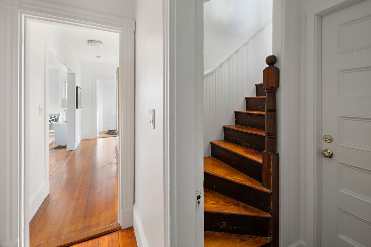 A Captivating Victorian Condo in A Fantastic Neighborhood