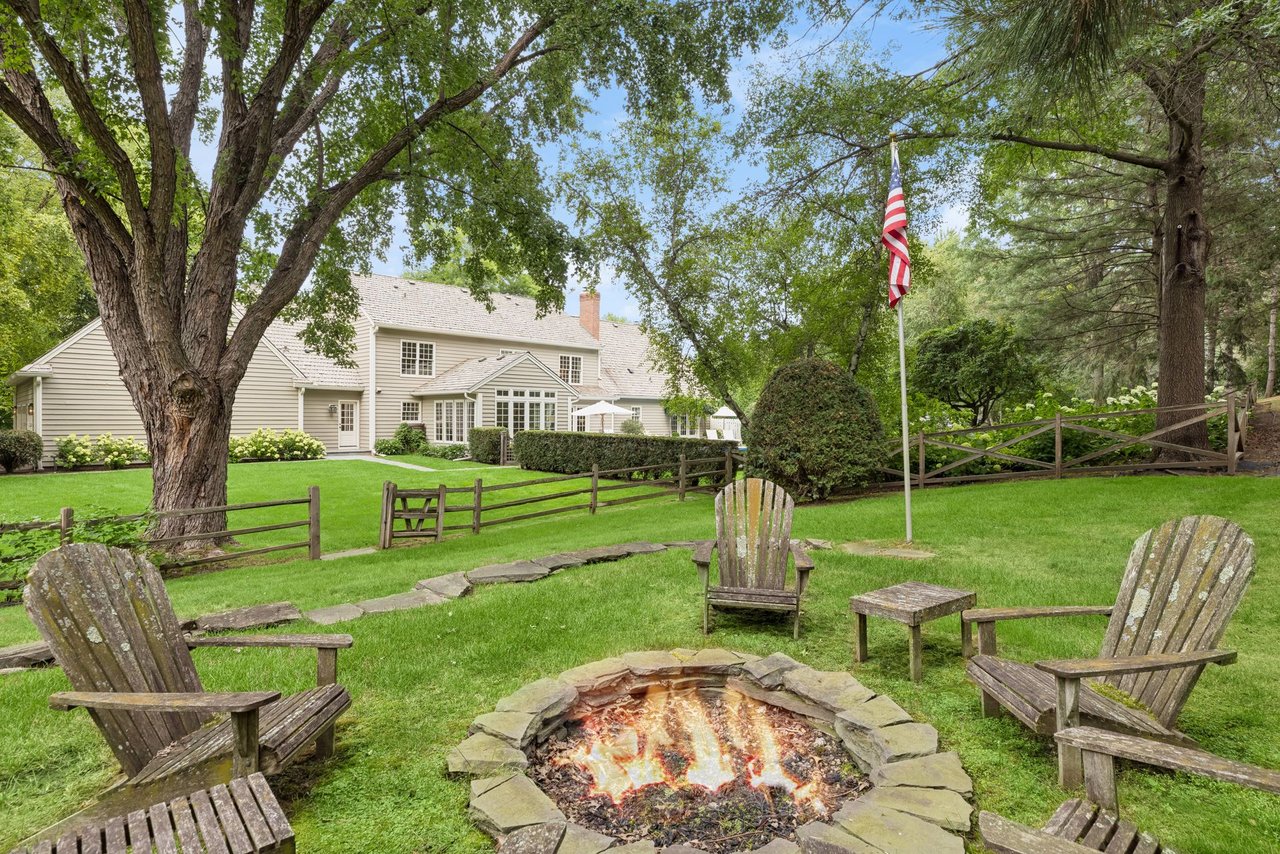 235 Hollander Road, Wayzata