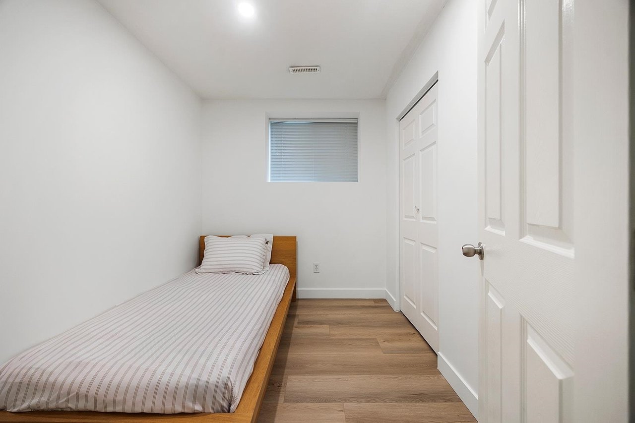 24395 102 Ave