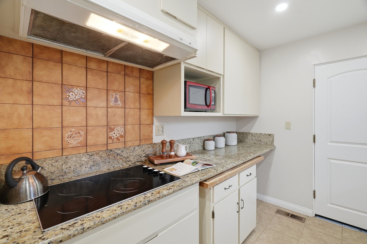 3240 Santa Maria Avenue