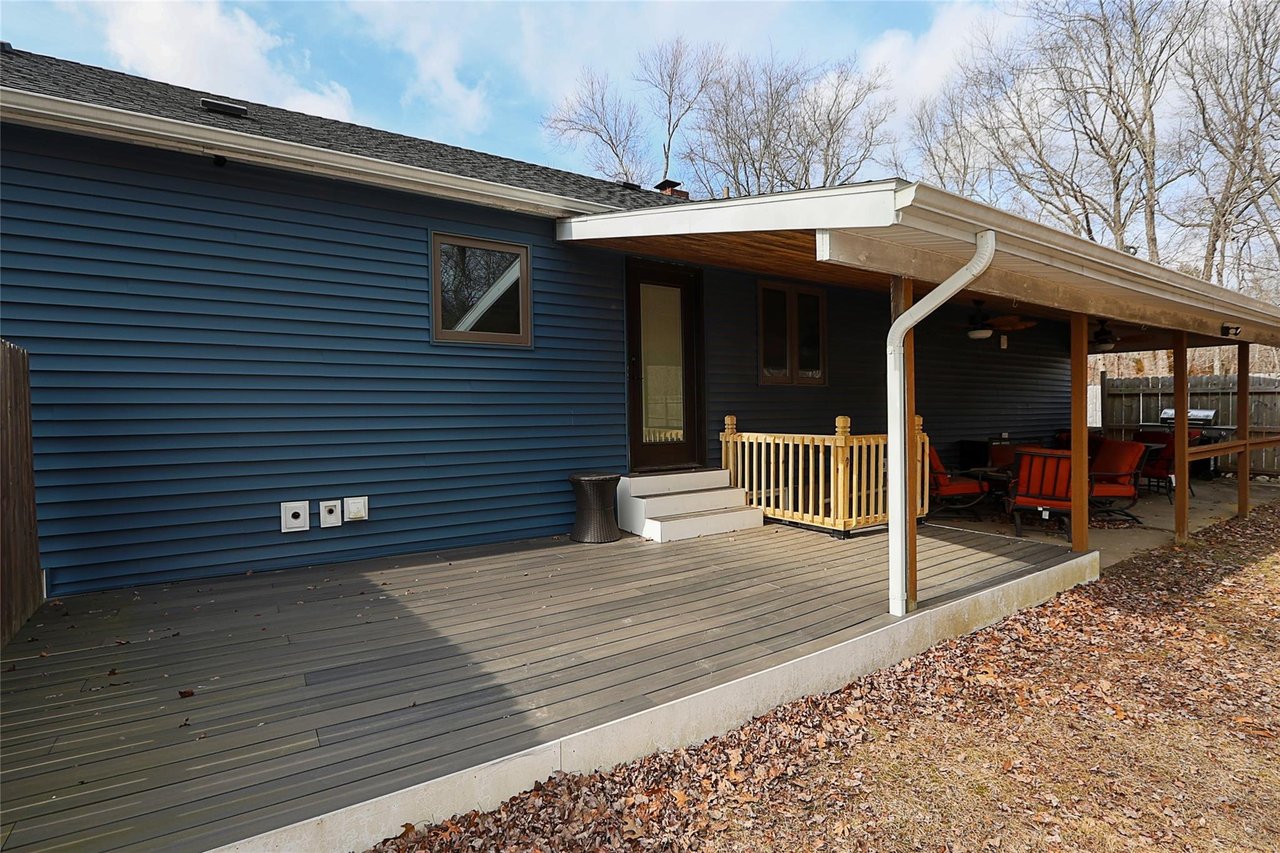 21 Peconic Rd