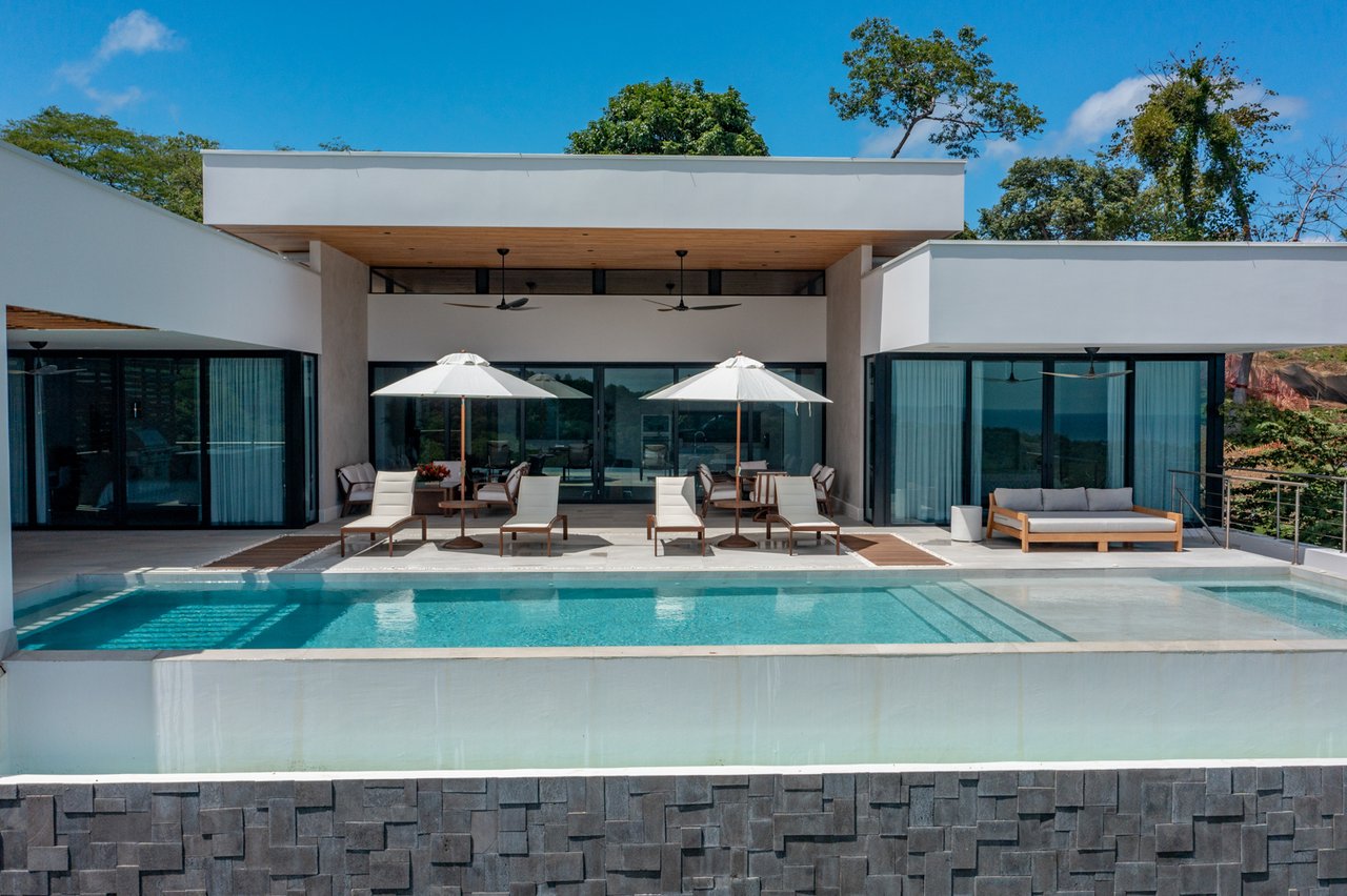 Casa Camino 93 | Luxury Ocean View Estate with Infinity Saltwater Pool in Las Ventanas de Playa Grande