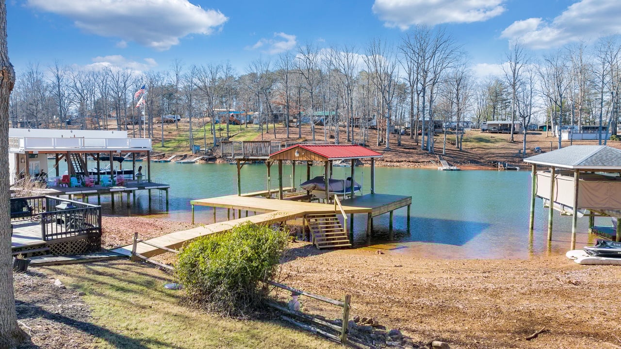 1111 Jefferson Dock RD