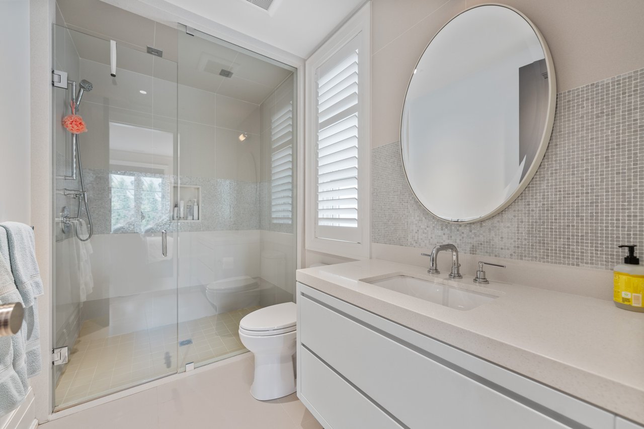 221 Dunvegan Road