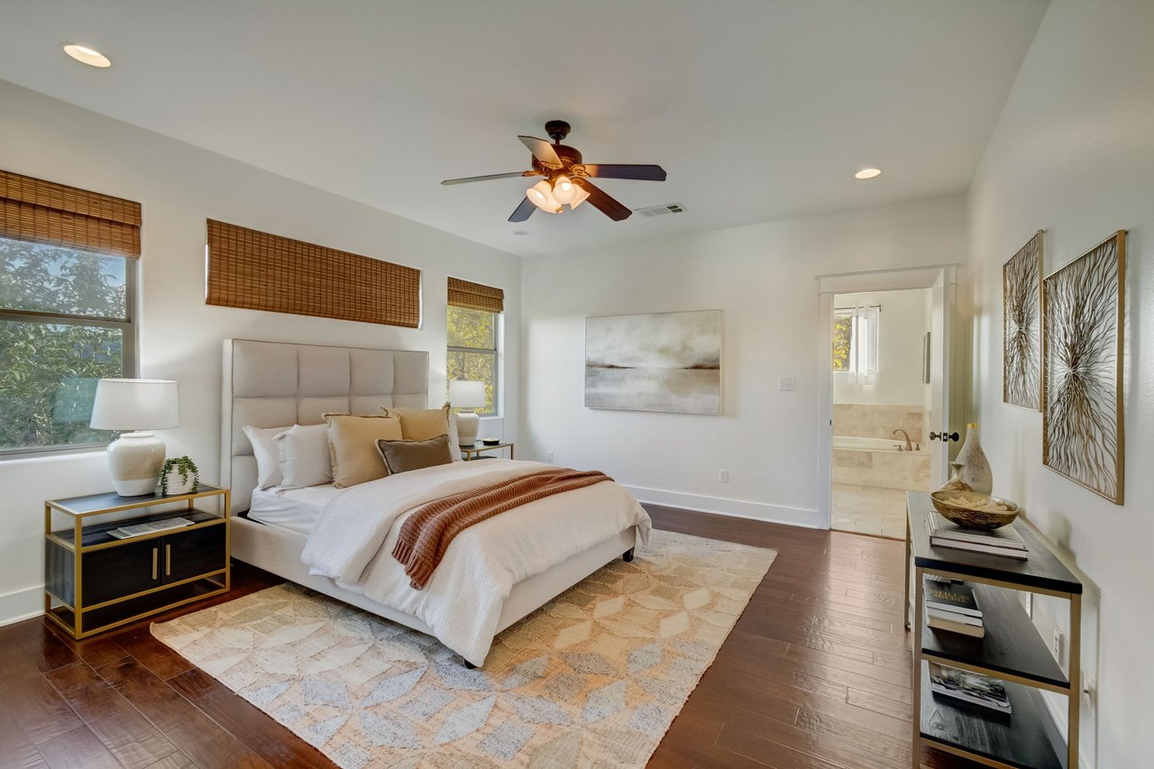 1411 Burford Pl