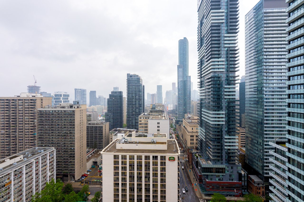 501 Yonge St #2512