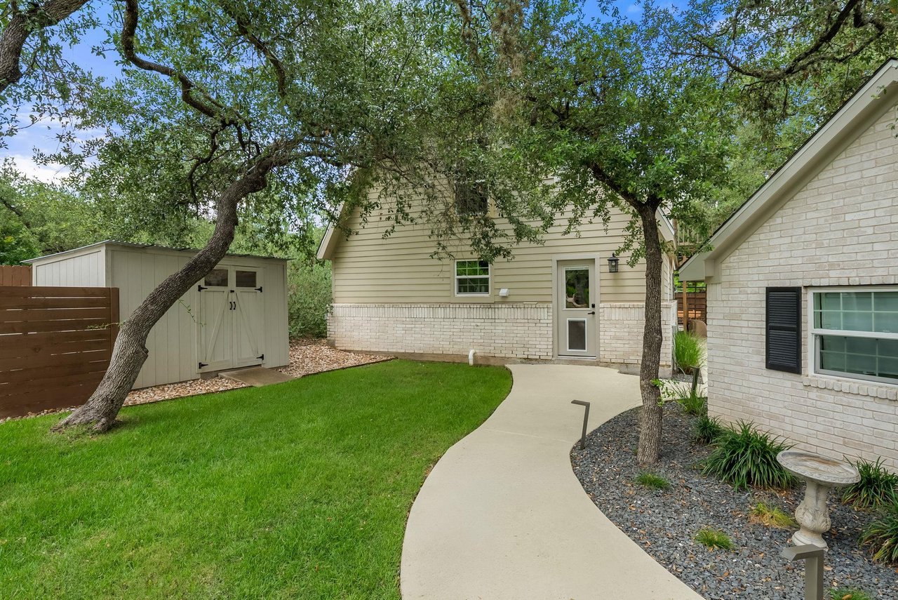 10634 Glass Mountain Trail