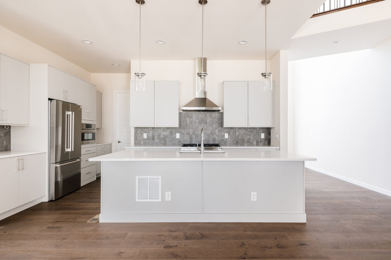 Fusion 1C - Finished Basement & 2-1 Buydown Included