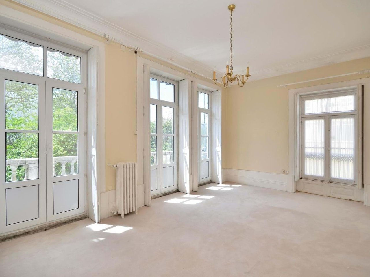 Villa Molhe – Rare Opportunity in Porto’s Most Exclusive Neighborhood