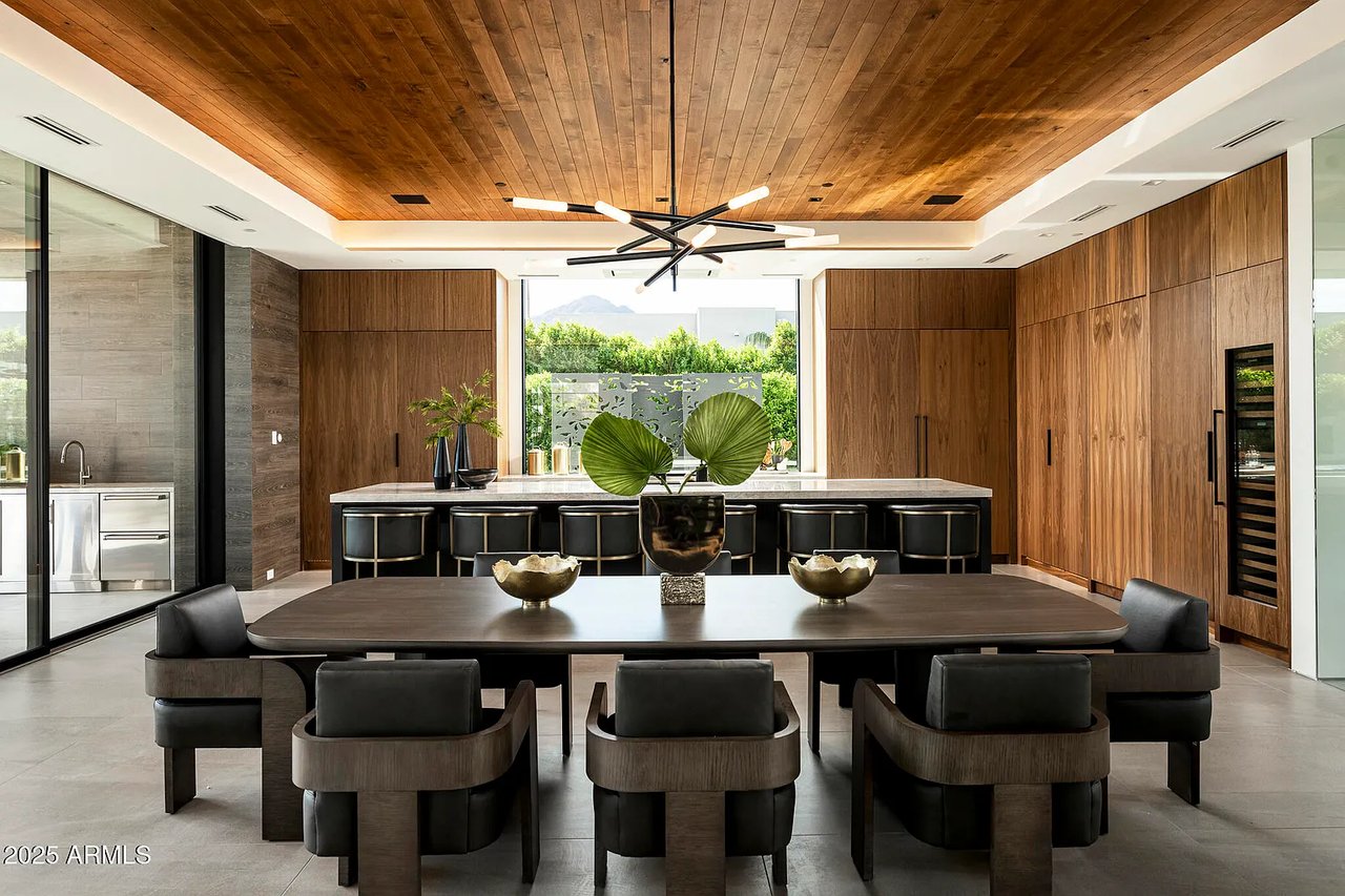 6911 E Jackrabbit Rd