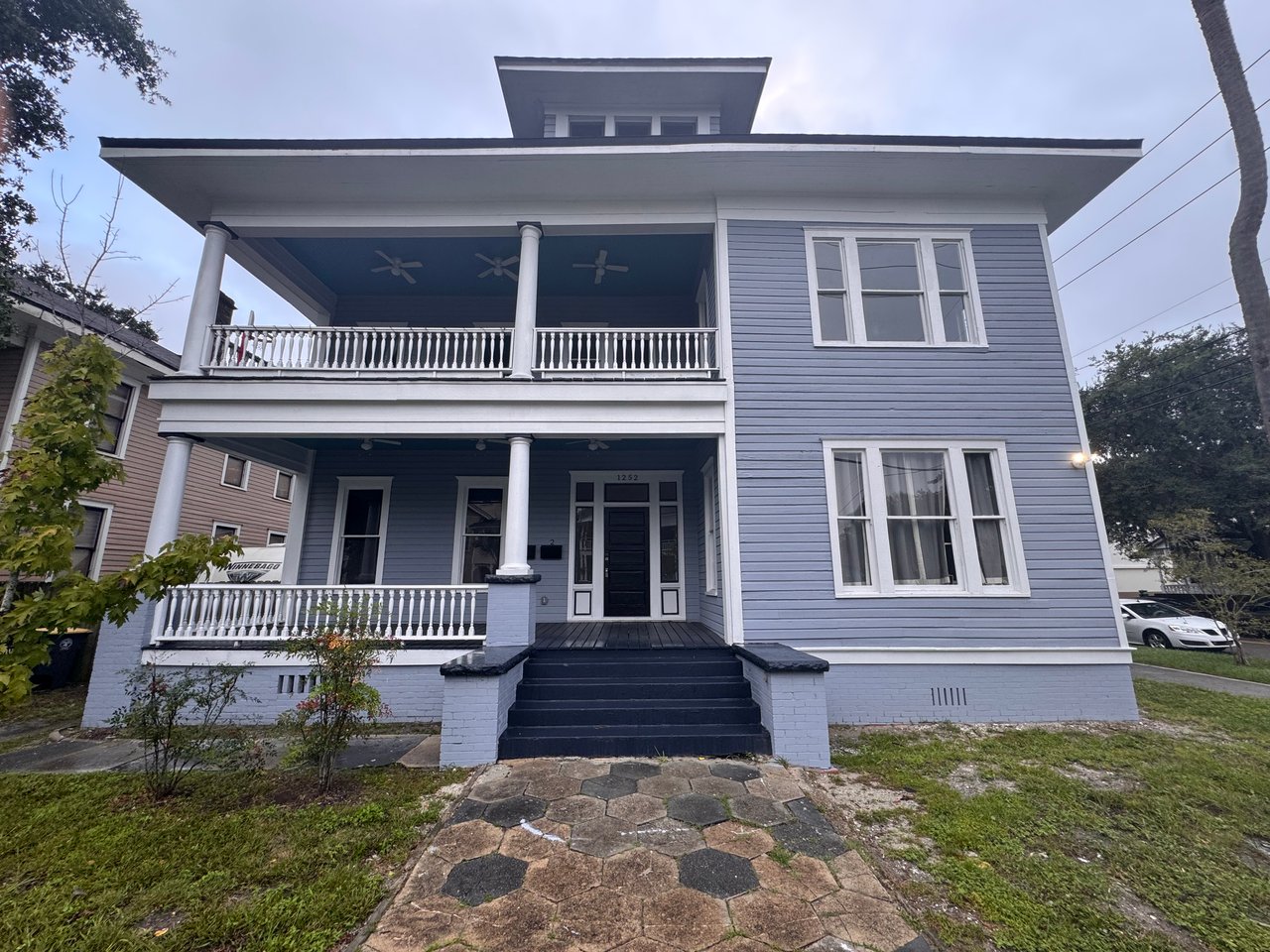 1252 Hubbard Street
