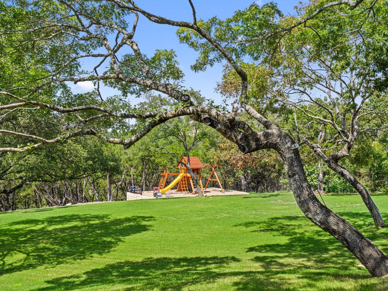 Estate Living in Rob Roy