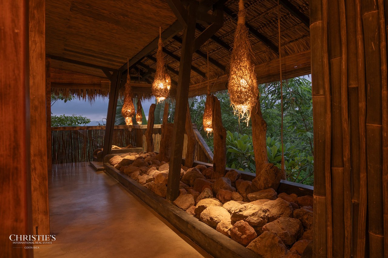 Villa Animales – Luxury Jungle Sanctuary