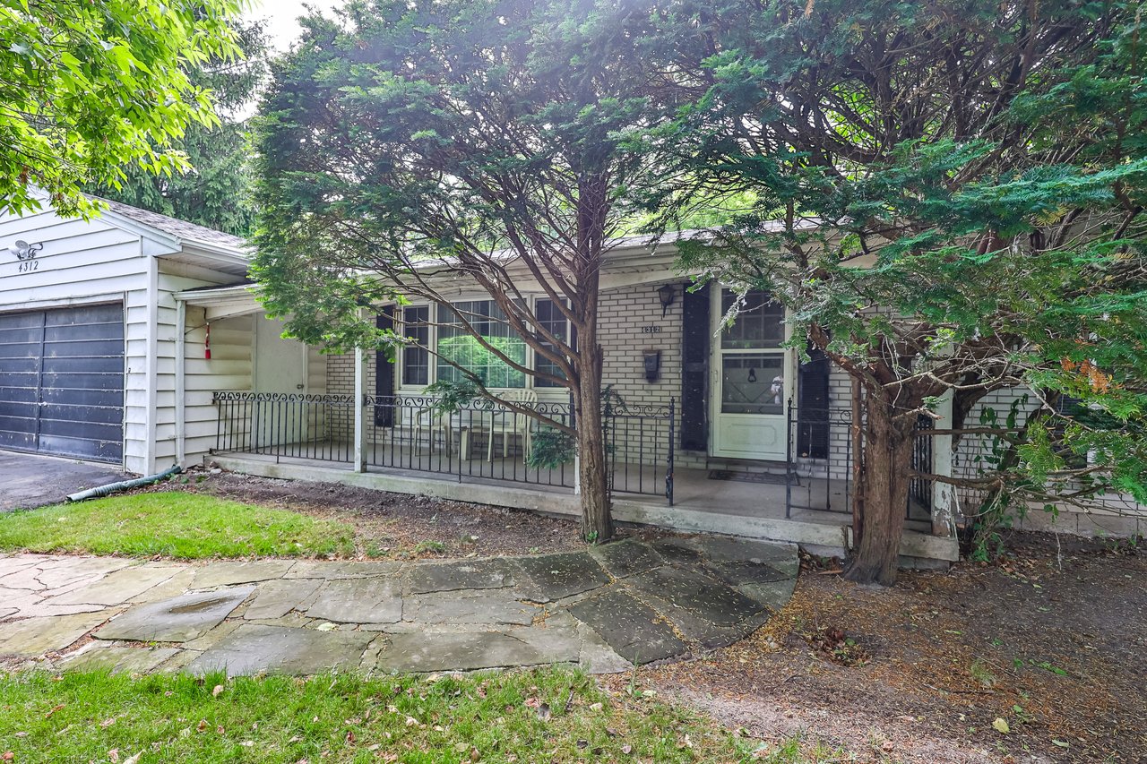 4312 Lakeshore Road, Burlington