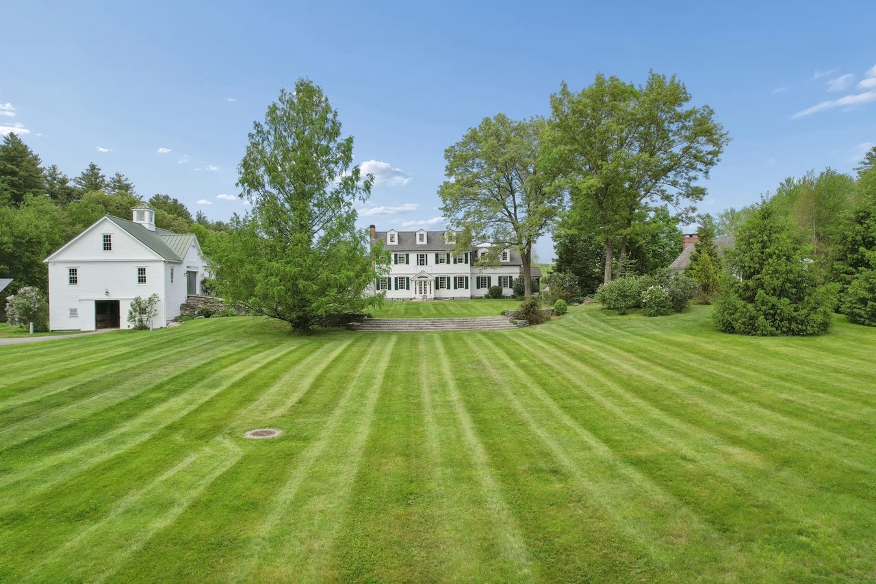 26 Madigan Ln