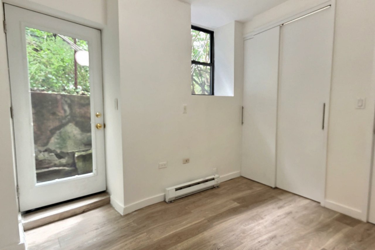 42 Hawthorne Street Unit: Garden
