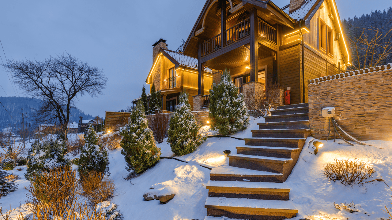 Winter Curb Appeal That Wins Buyers