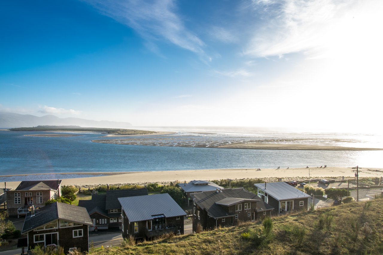 Netarts is known for world class clamming on Netarts Bay. 