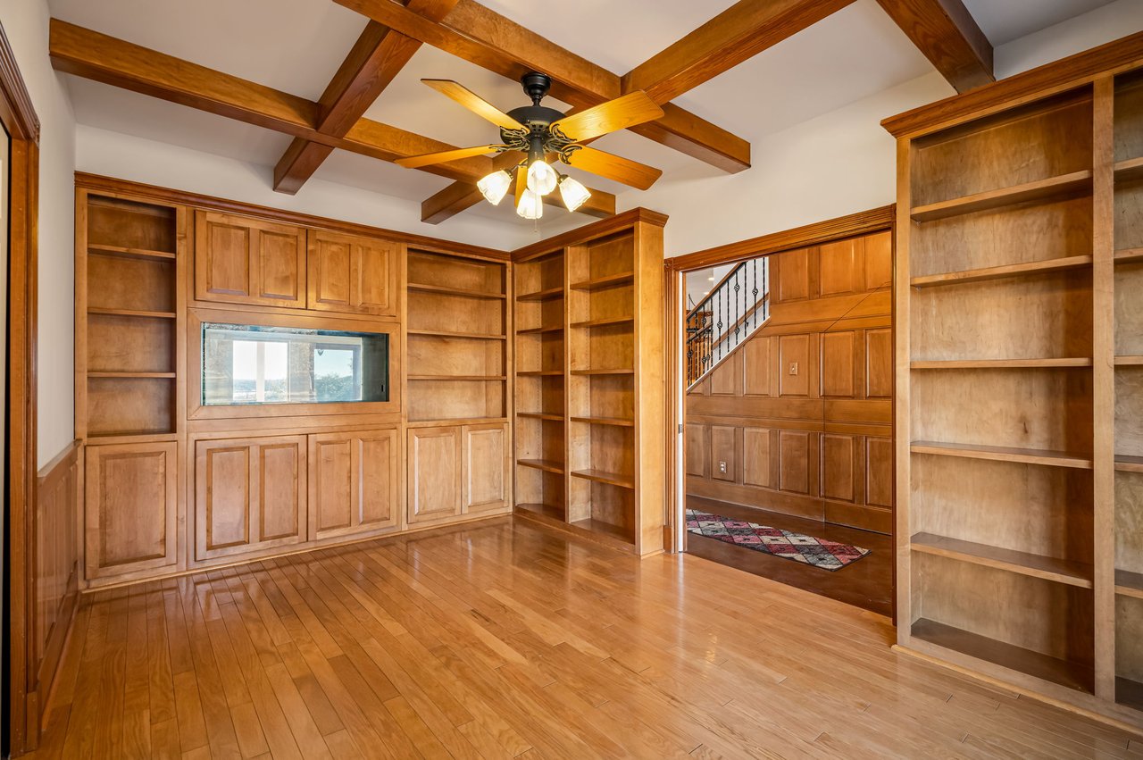 4300 Travis Peak Trail